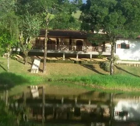 Hospedagem Faz. Soberana Villa Macae Ngoại thất bức ảnh